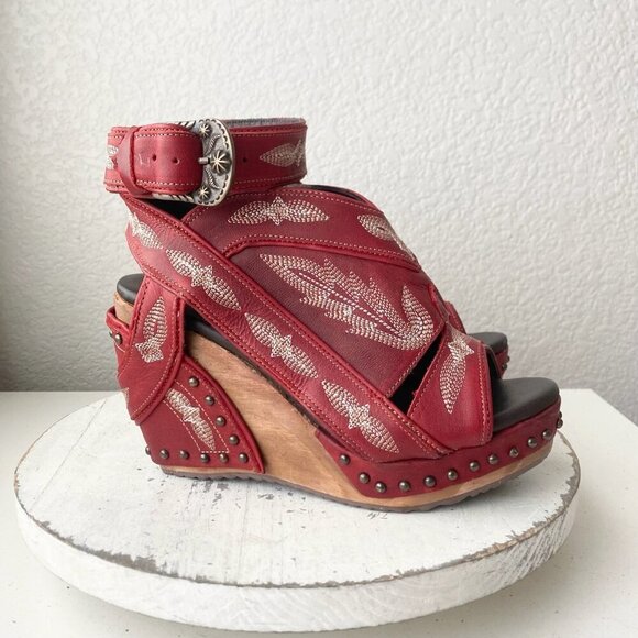 Lane Boots LEXINGTON Womens Red Wedges 6 Western Sandals Cowgirl Wooden Heels - Picture 2 of 11